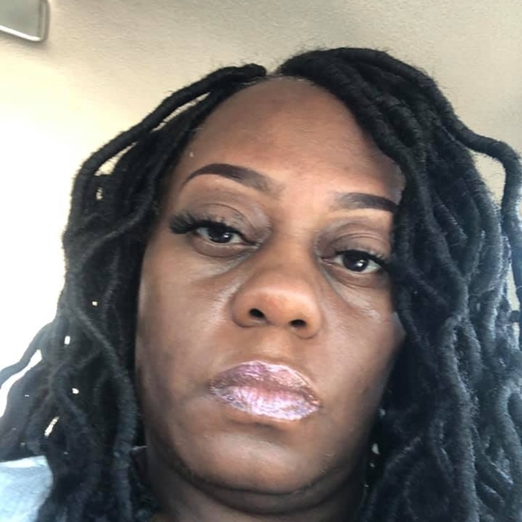 Meet your Posher, Shantisa - Picture 1 of 1